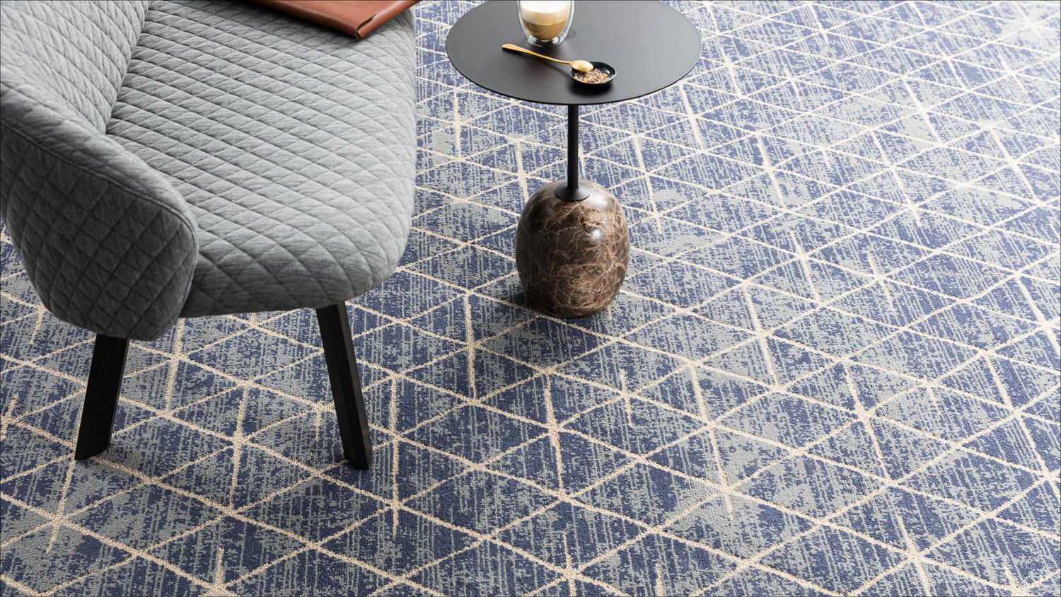 Gulvbelægning på hotel og i restaurant - Tæppeladen